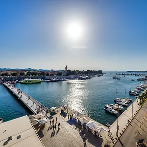Harbour Lounge Apartament Zadar